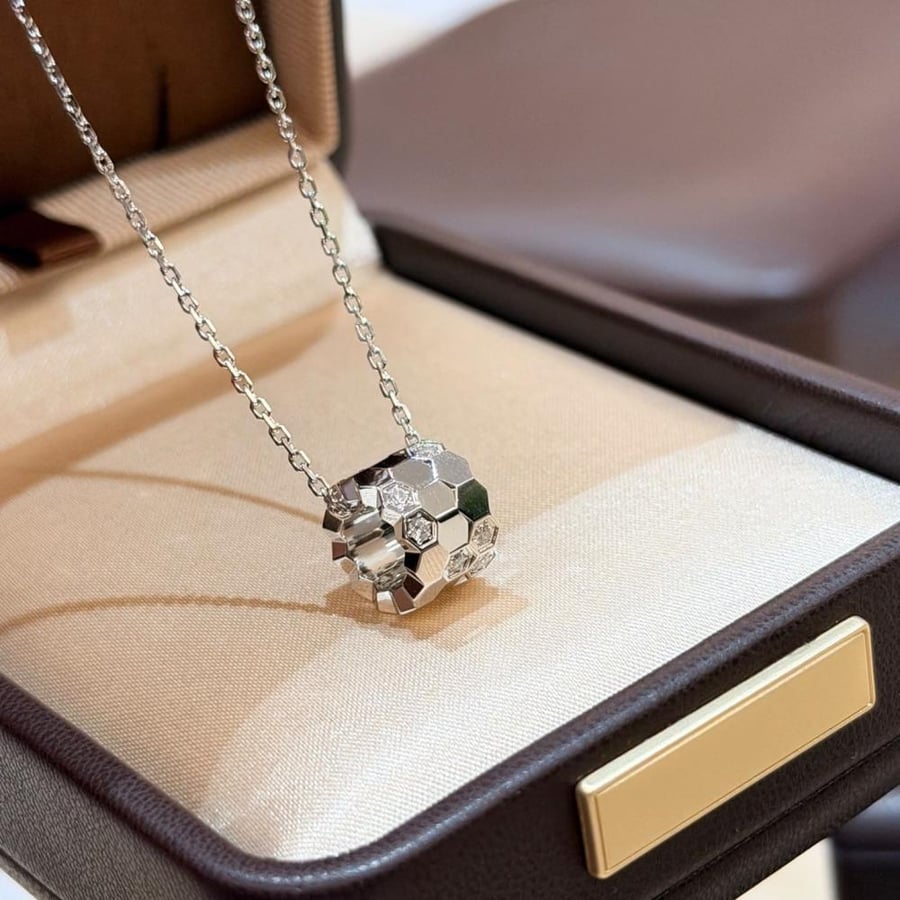 طقم شوميه Bee de Chaumet