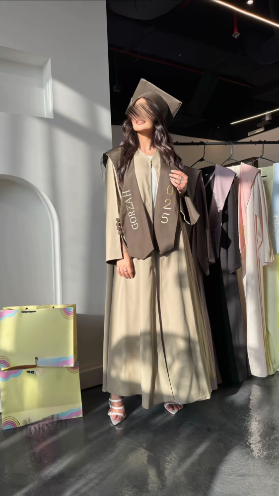 عبايات تخرج 2025 - متجر روز