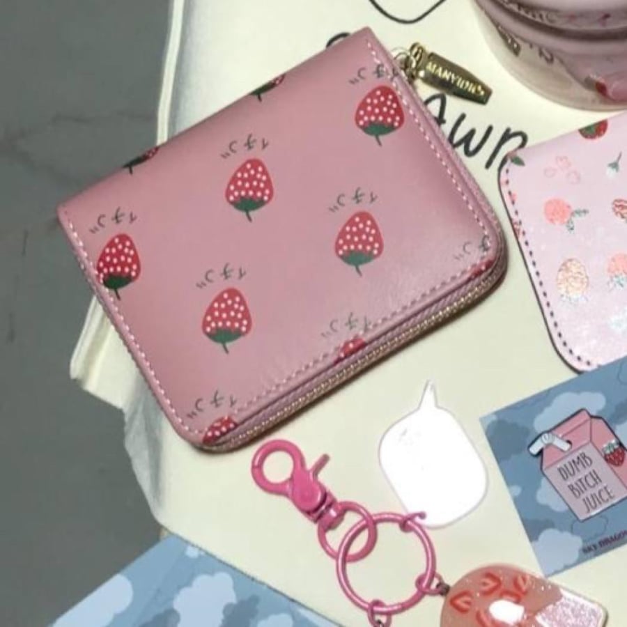 محفظة الفراوله STRAWBERRY WALLET