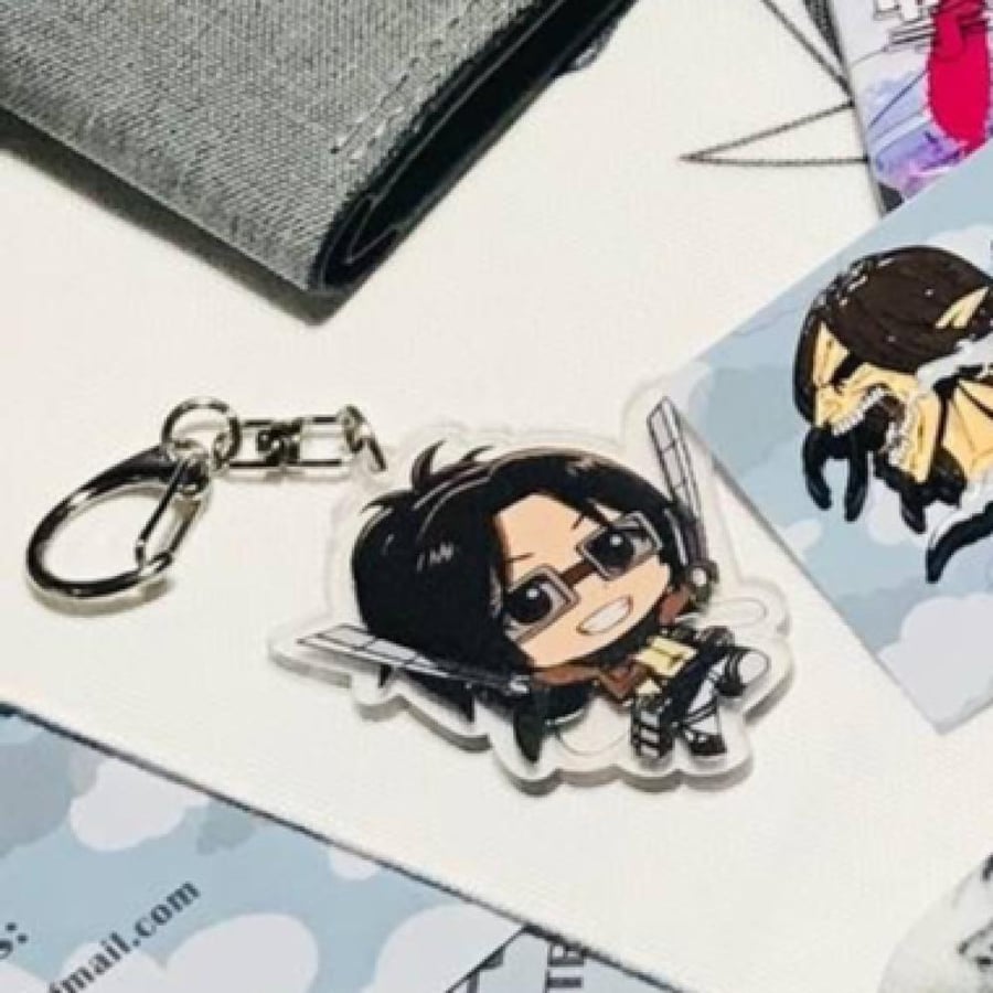 ميدالية هجوم العمالقه ATTACK ON TITAN KEYCHAIN