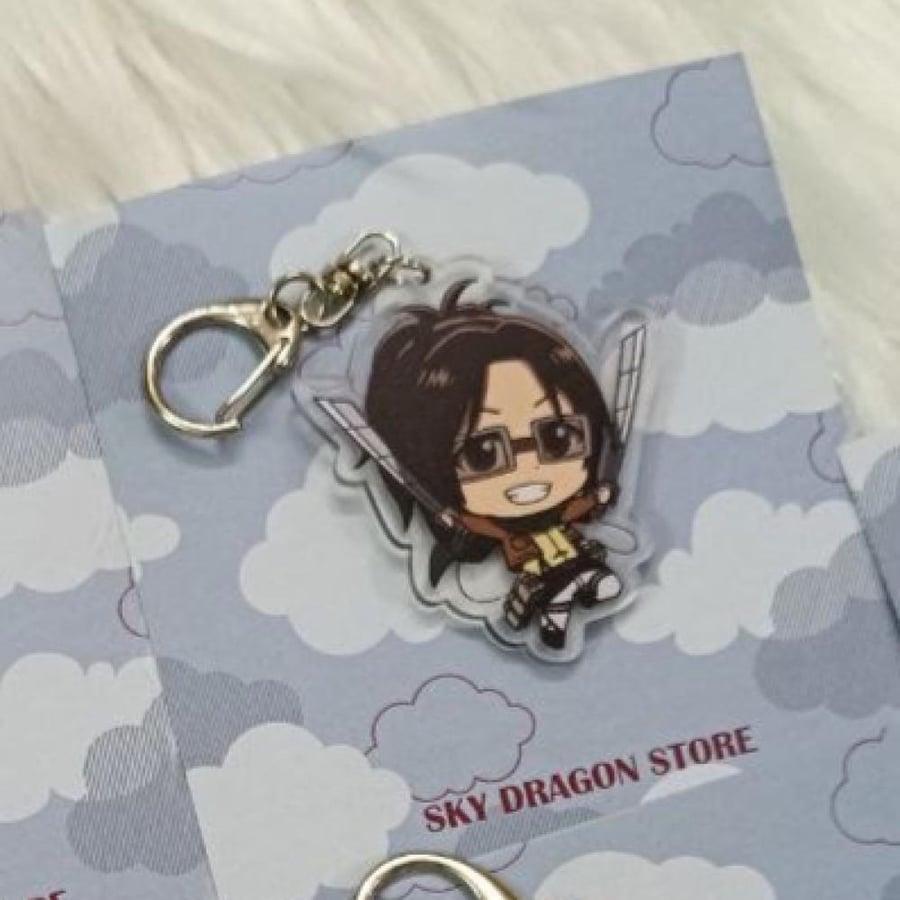 ميدالية هجوم العمالقه ATTACK ON TITAN KEYCHAIN