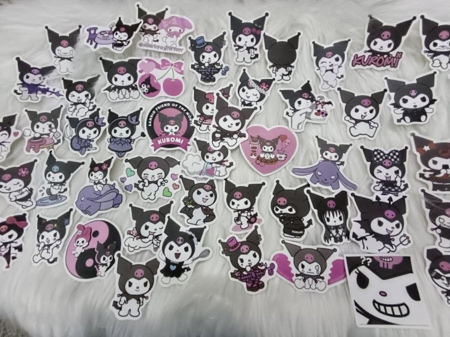 ملصقات كورومي KUROMI STICKERS