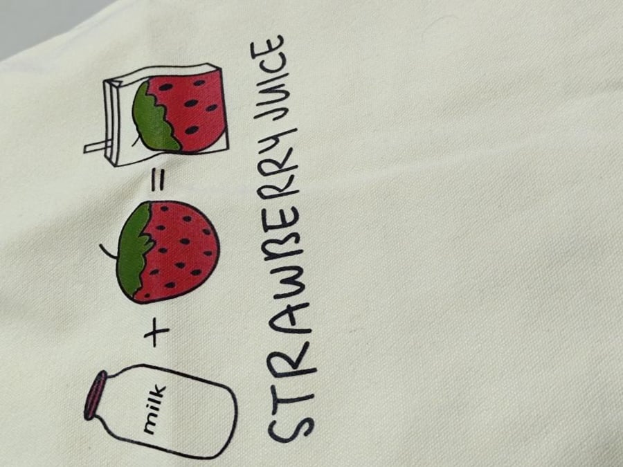 توت باق الفراولة STRAWBERRY TOTE BAG