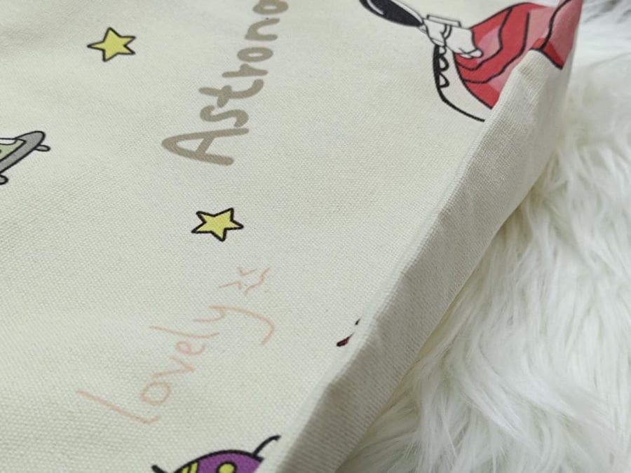 توت باق رائد الفضاء  ASTRONAUT TOTEBAG