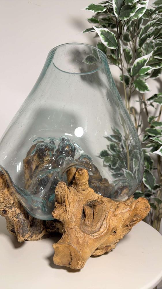 Glass and natural wood decor 100%