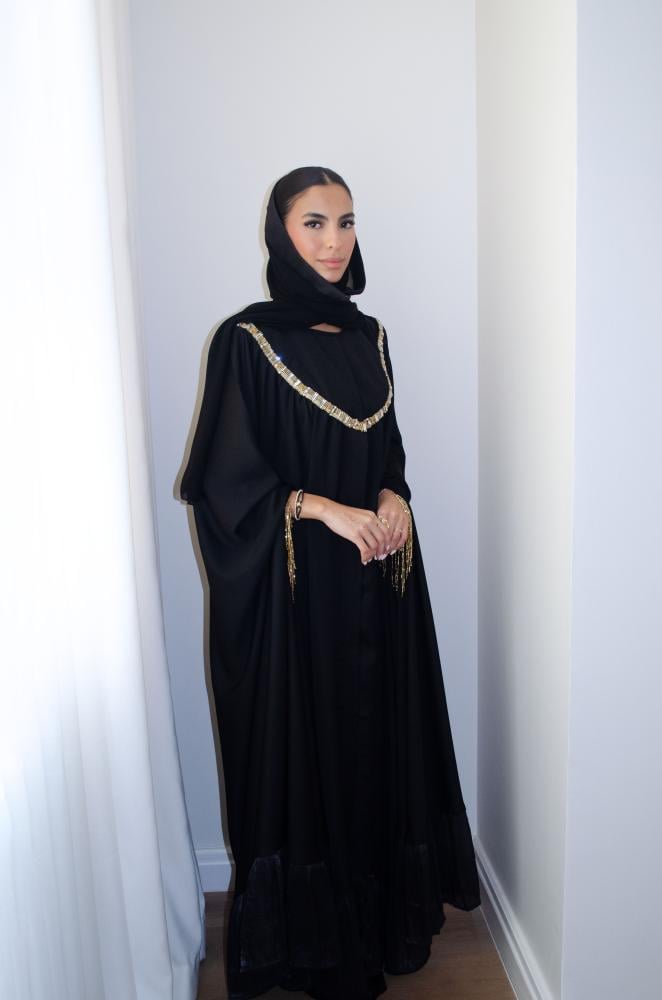 عباية بقصة كيب و شك يدوي