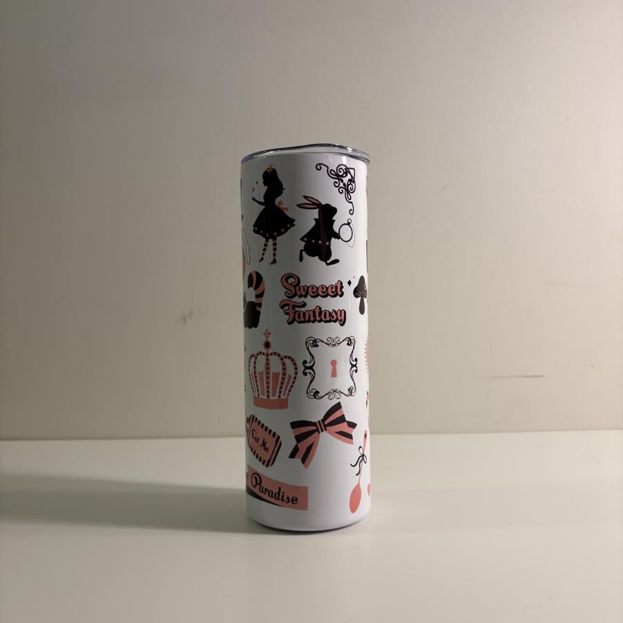 مق بلاد العجائب