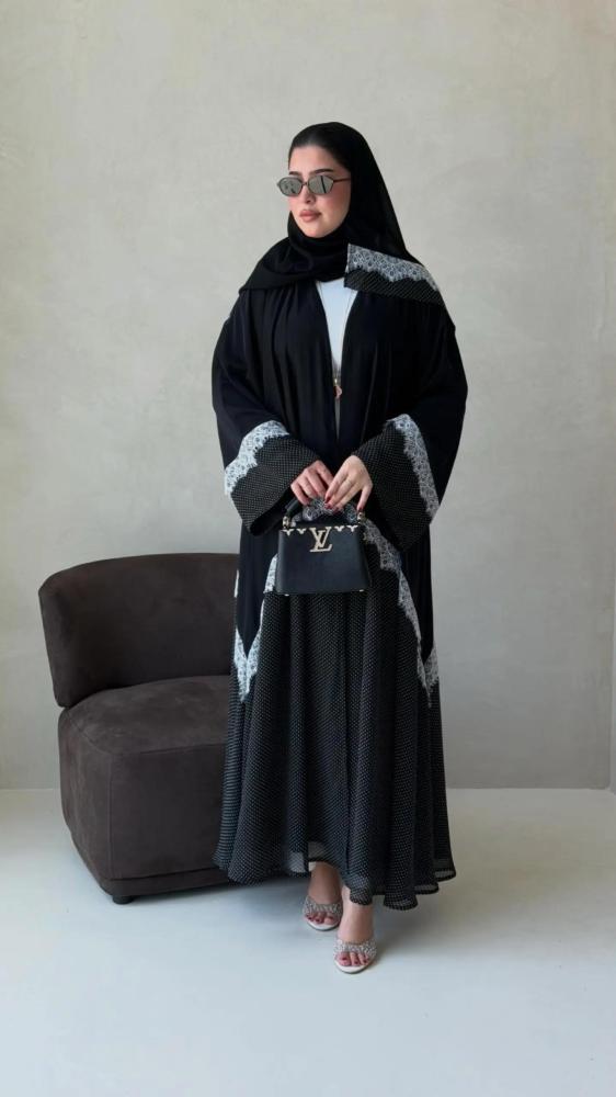 عباية ساره