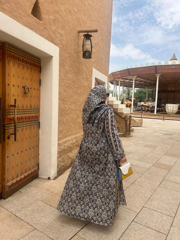 عبايه هنديه