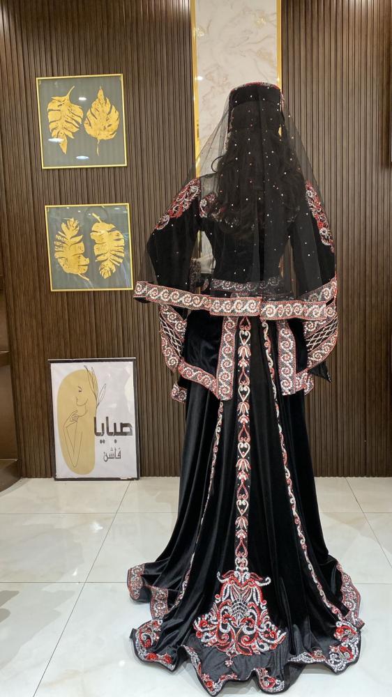 فستان غمرة تطريز راقيي