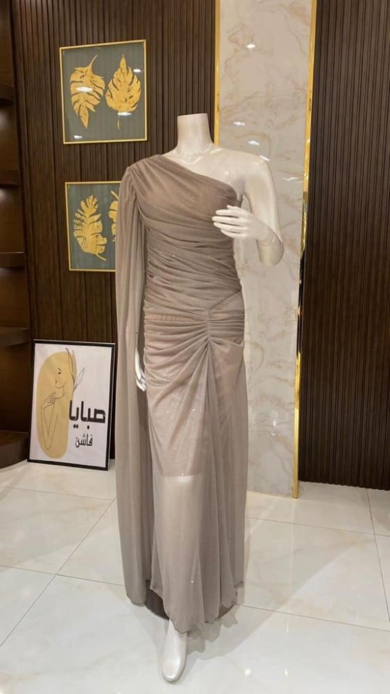 فستان جوسيه لمعة بشال طويل جانبي - أناقة فاخرة ومميزة