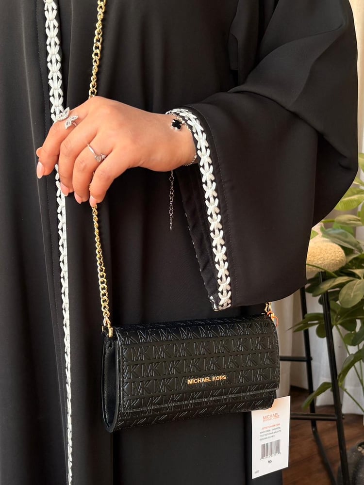 شنطة مايكل كورس