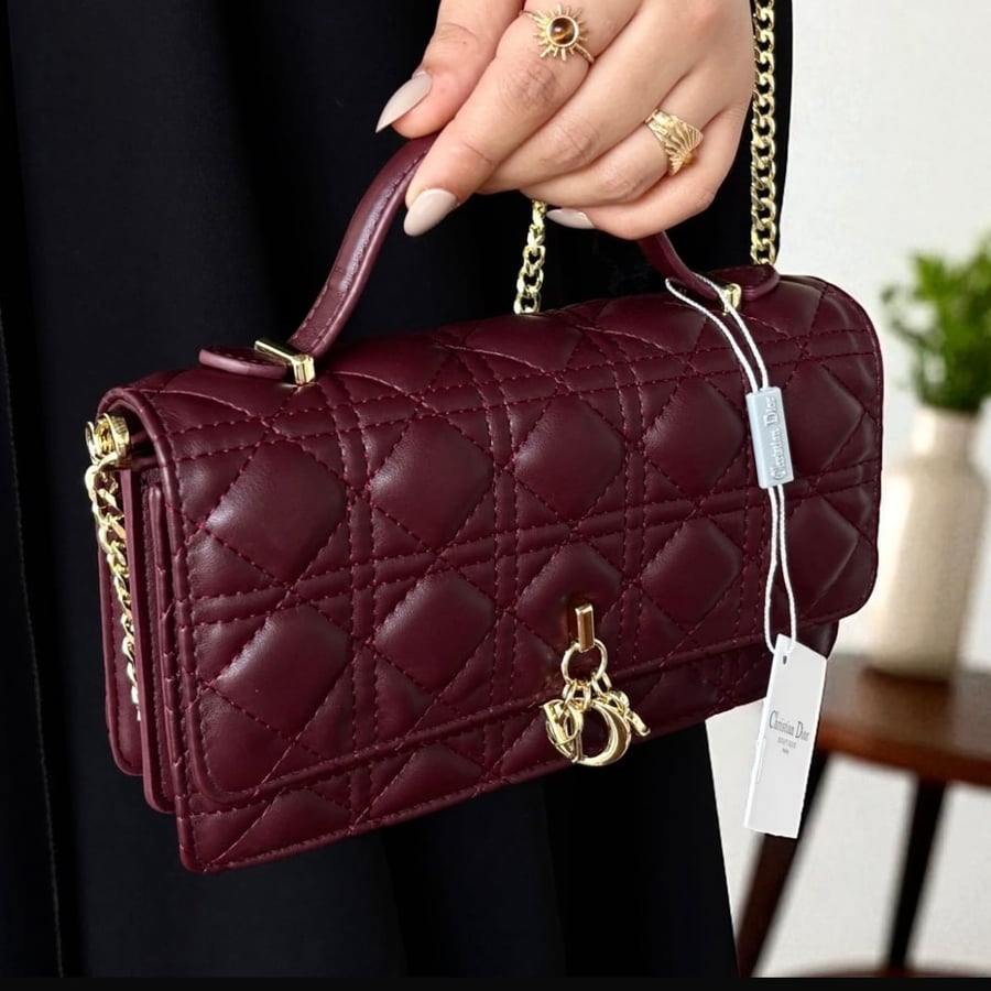 شنطة ديور