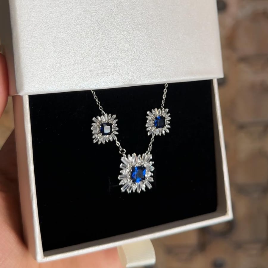 Elegant blue set