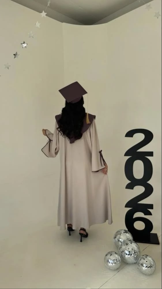 طقم عبايات تخرج 2026