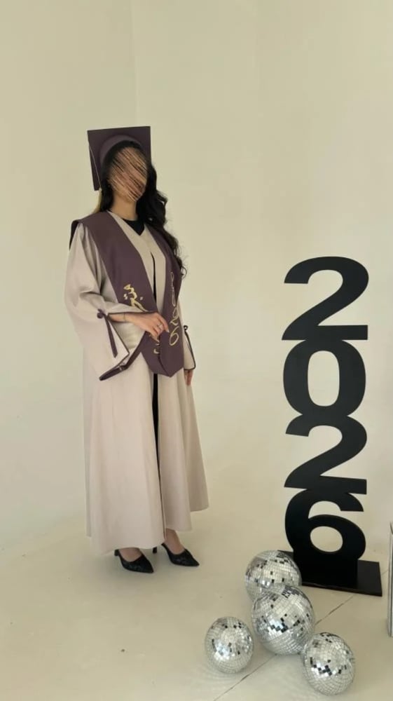 طقم عبايات تخرج 2026