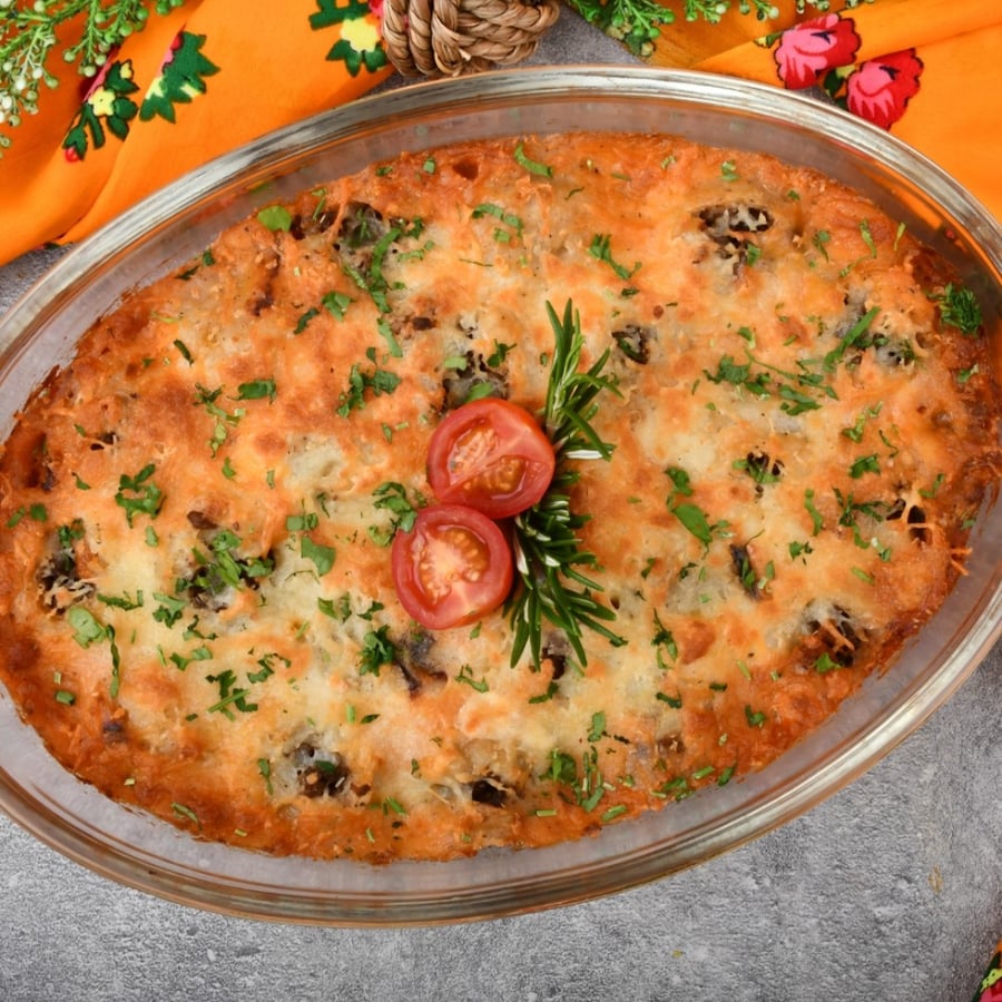 صينية كرات البطاطس المحشية بالدجاج