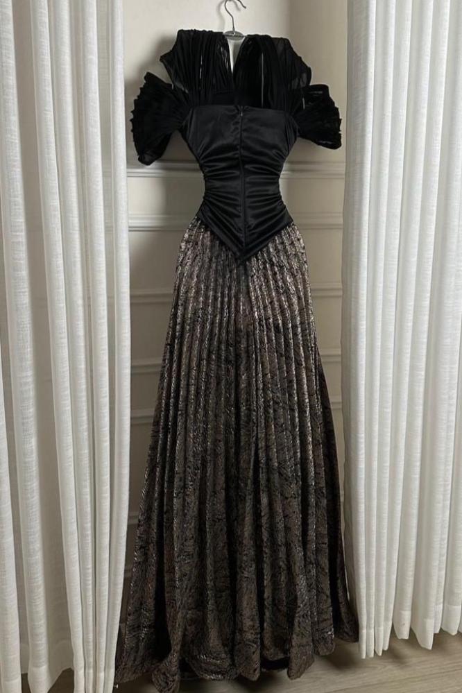 Evening dress off shoulder black color
