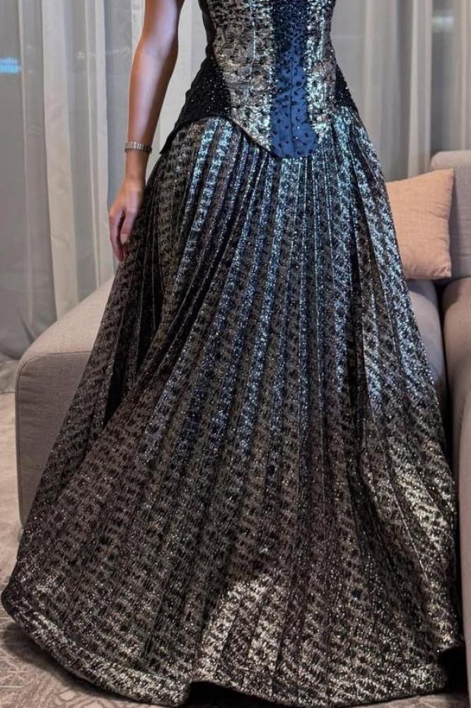 Evening dress off shoulder black color