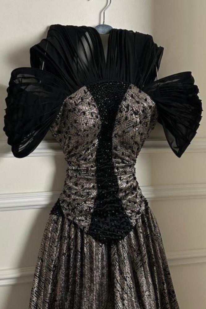 Evening dress off shoulder black color