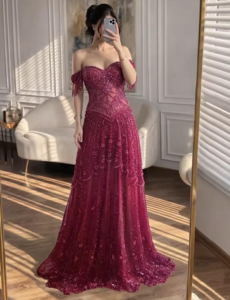 فستان عودي R246 ( يحتاج ٥٠ يوم)