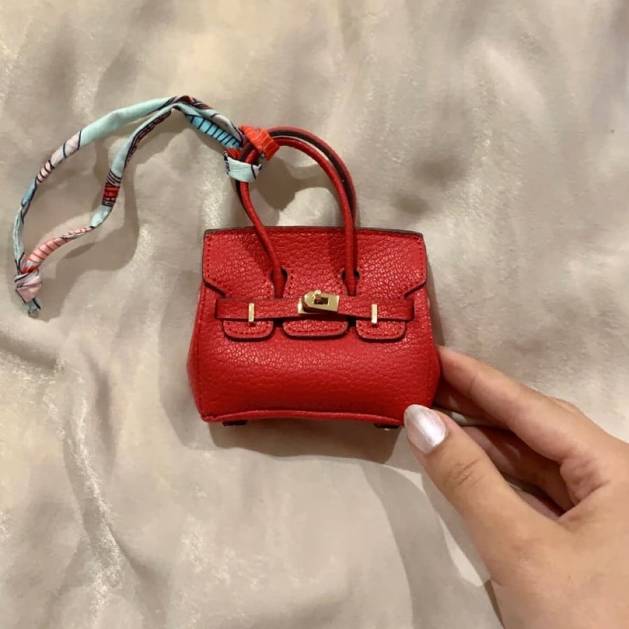 ميدالية - Red Birkin