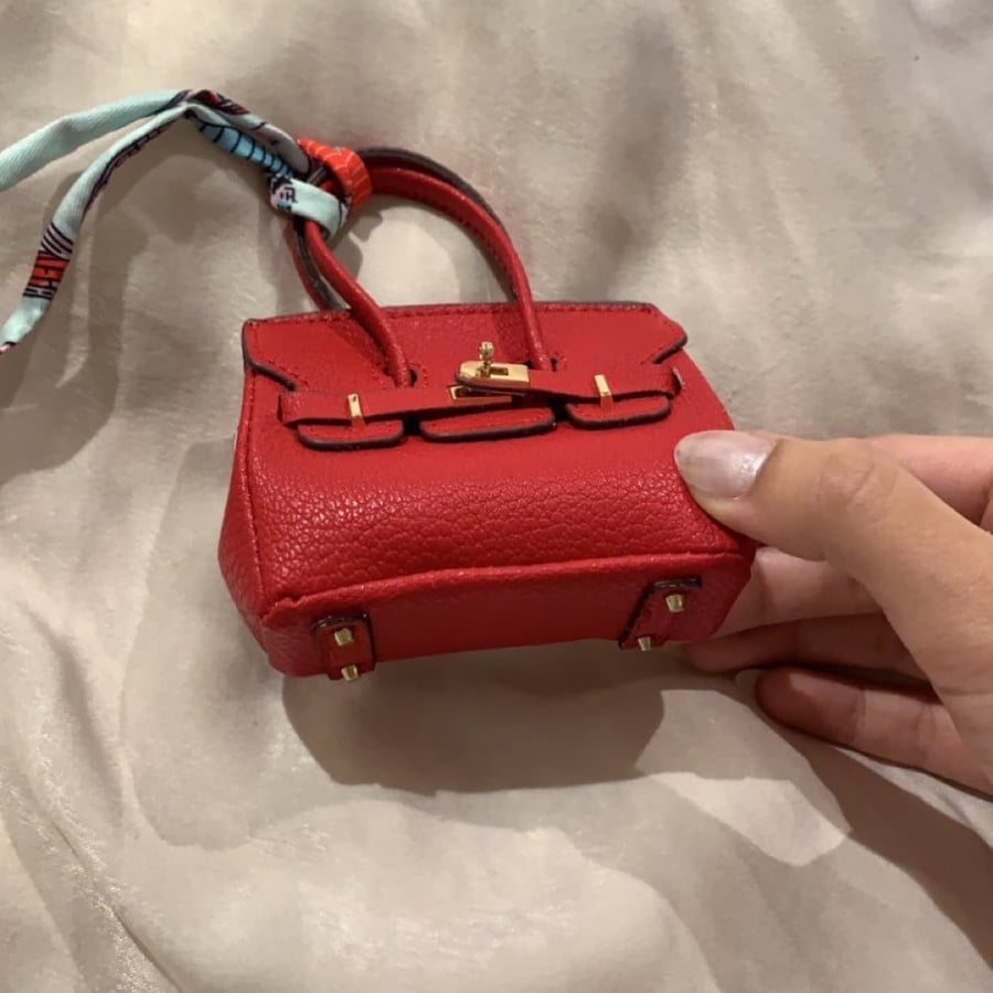 ميدالية - Red Birkin