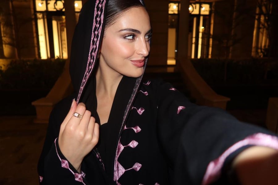 Abaya 426