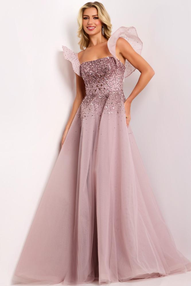 Wide dress with flutter sleeves