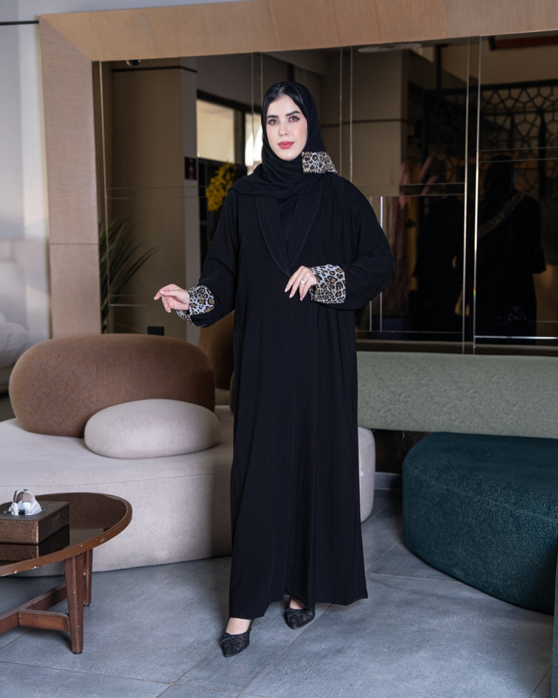 طقم كاساندرا تايغر ملكي (NORA)
