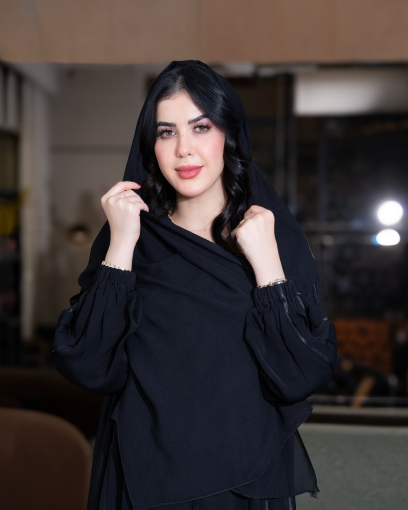 عباية بطرحة صبا / كم مطاط