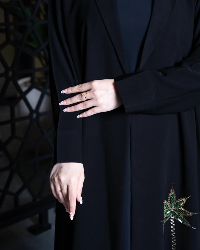 طقم اليوم الوطني عزنا بطبعنا