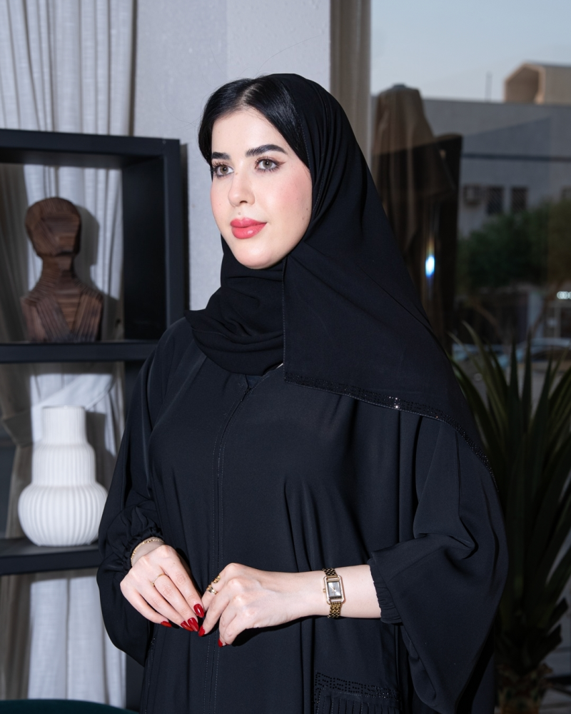 عباية بطرحة عشق