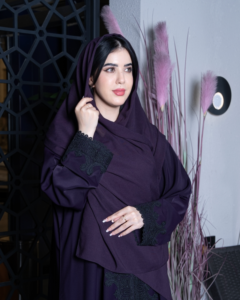 عباية بطرحة أوريليا موف قفطان مغربي