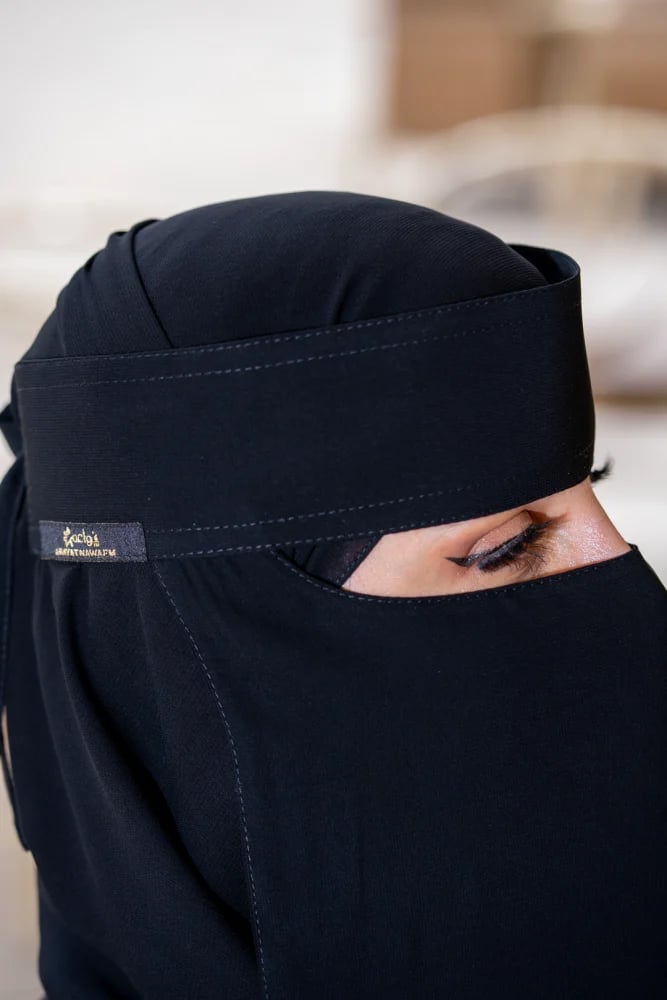 نقاب كلاسيك قصير ياباني