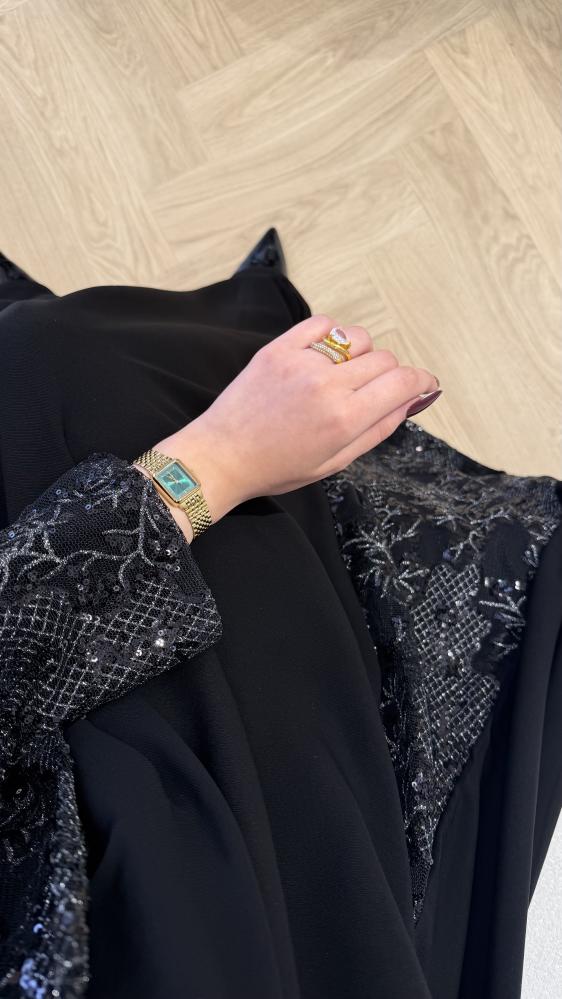 بالاس عباية