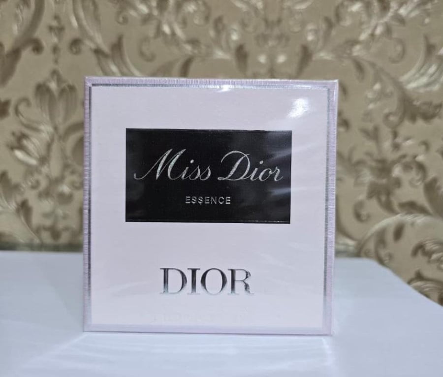 Miss Dior Essence