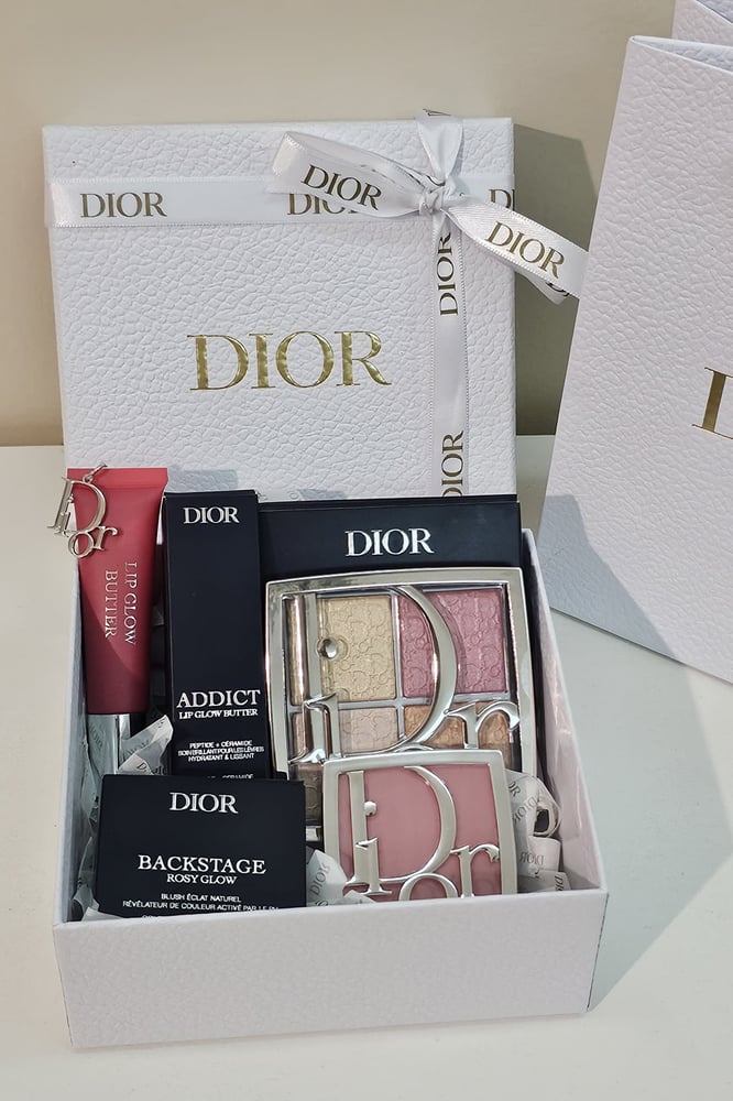 Exclusive Dior package, latest release, includes all images