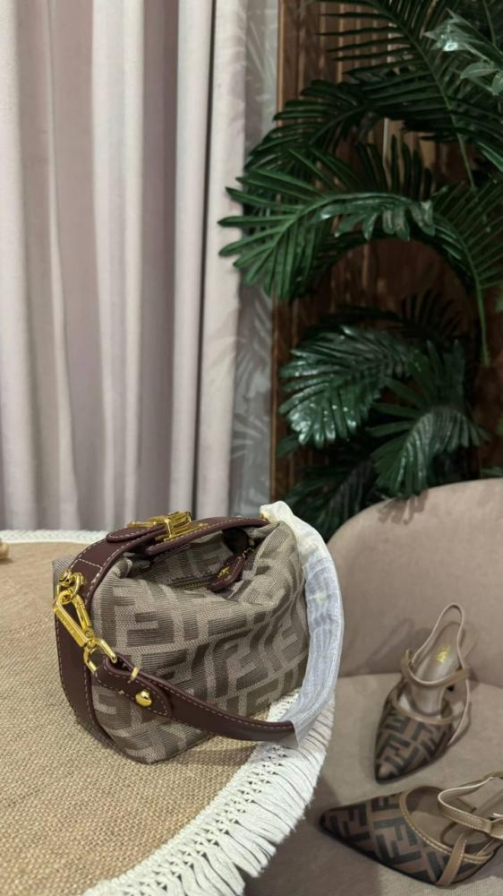 FENDI COLLECTION