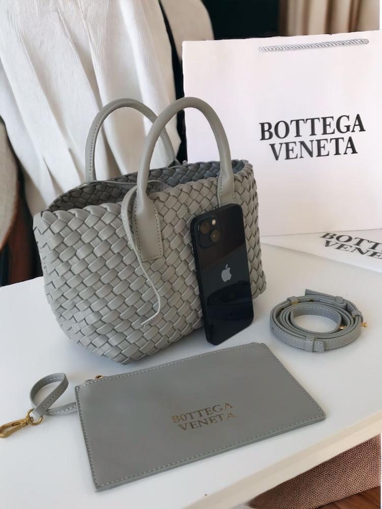 BOTTEGA VENETA