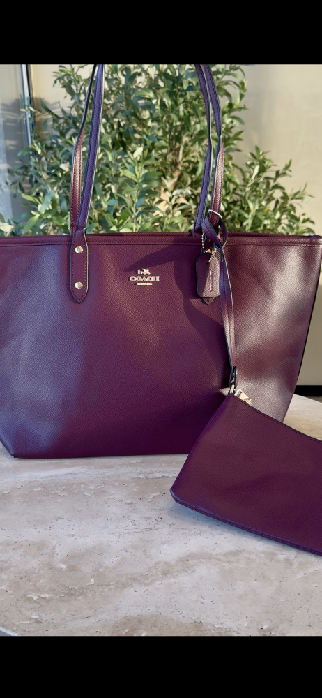 COACH BURGUNDI TOT BAG