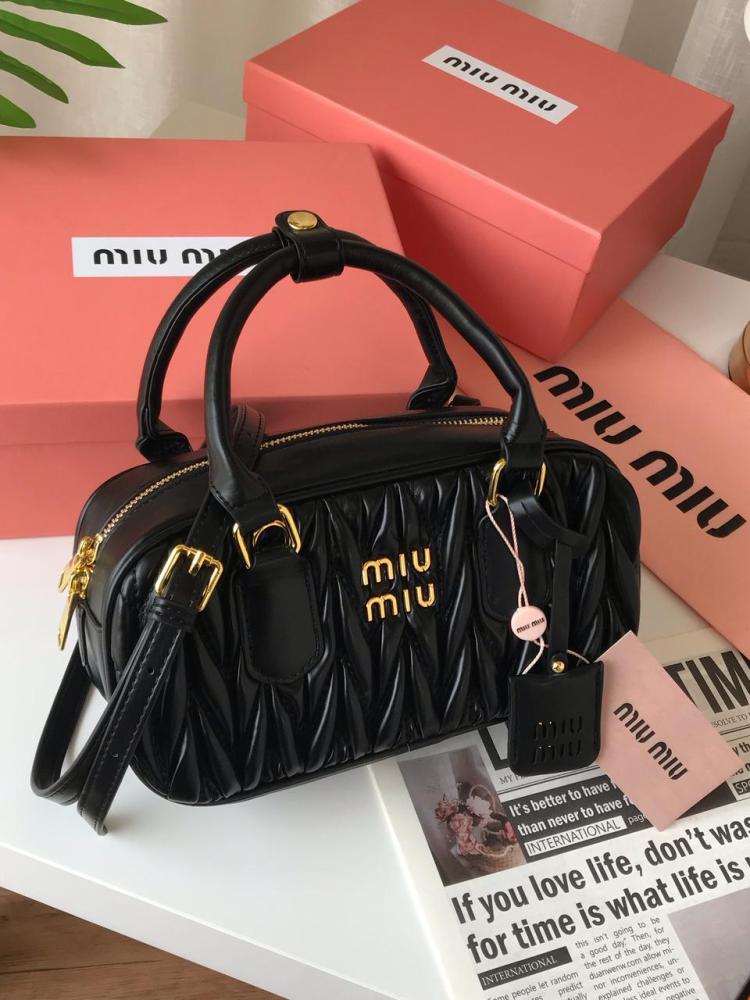 MIU MIU