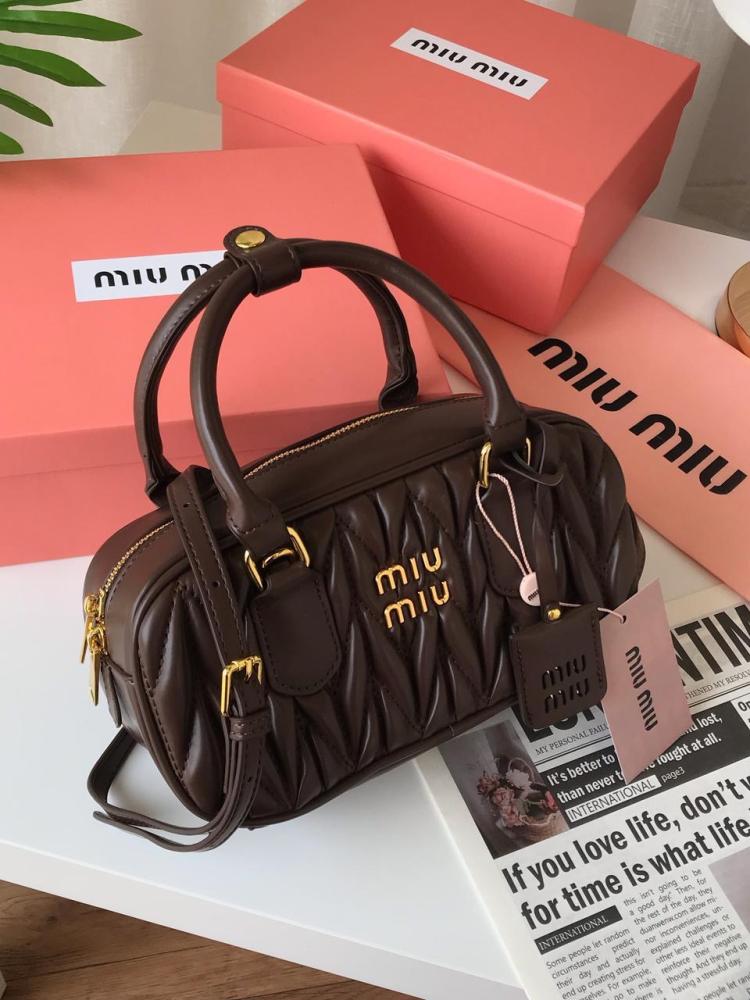 MIU MIU