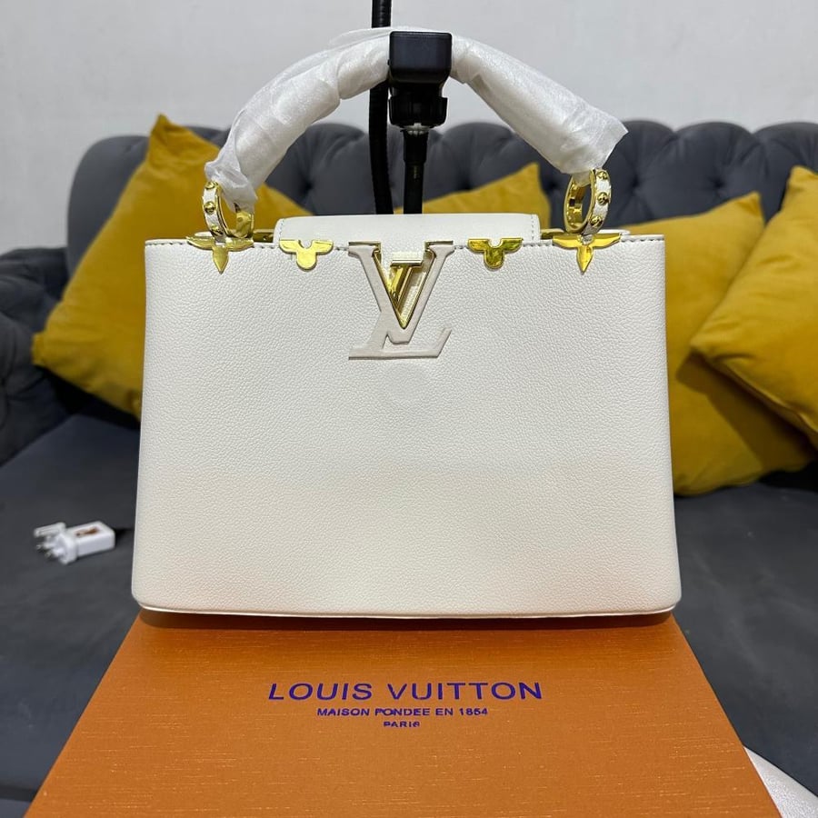 LOUIS VUTTION