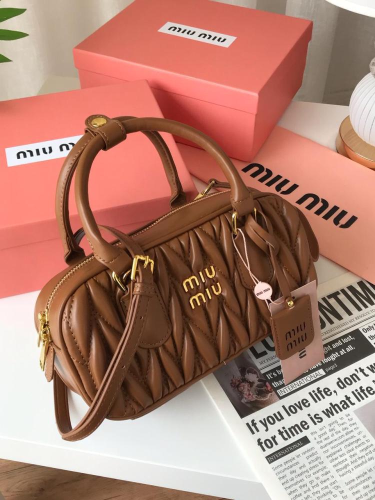 MIU MIU