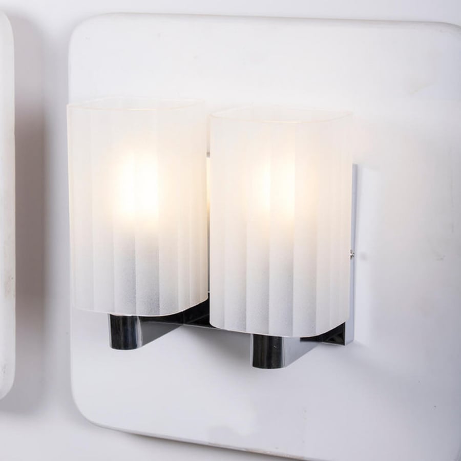 Classic apple with a steel base and striped frosted glass