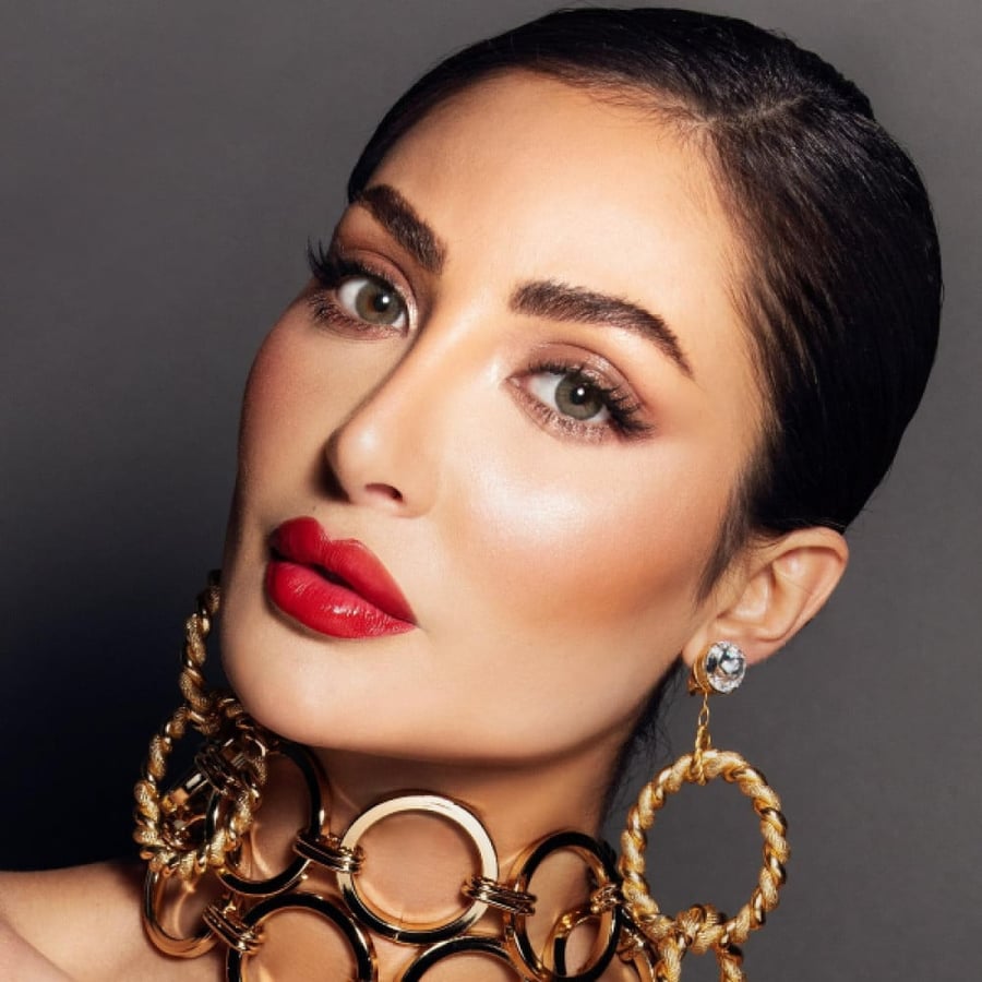 عدسات امارا كيلي Amara Kelly
