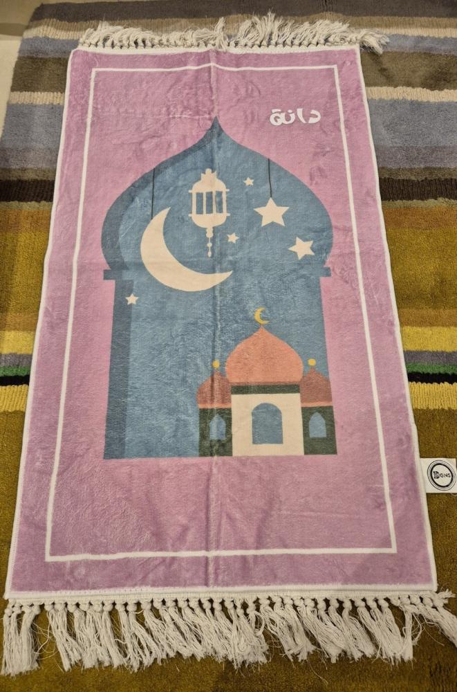 سجادة وردي