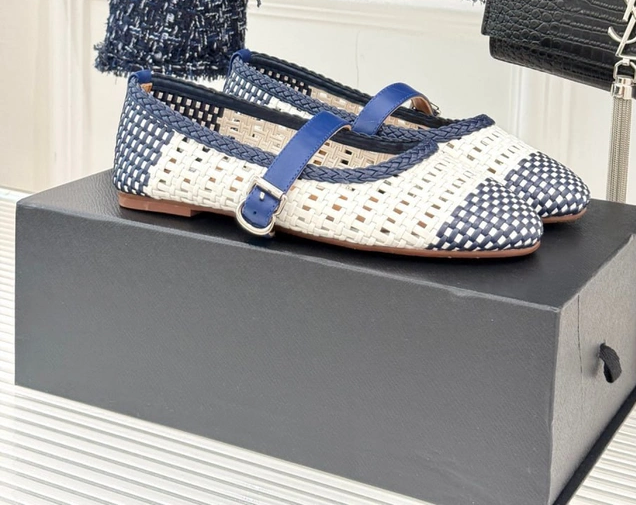 ALAIA shoes A5 mirror quality