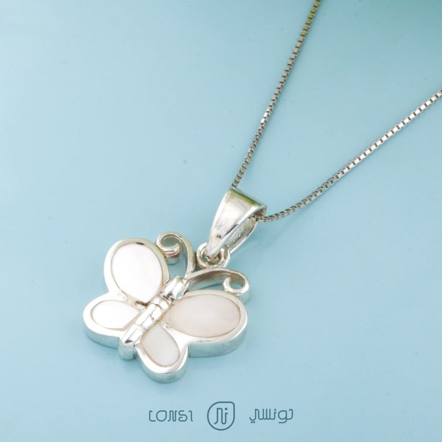 عقد فضة عيار 925